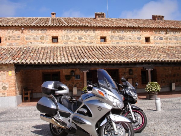 utas para moteros y ciclistas por los Montes de Toledo